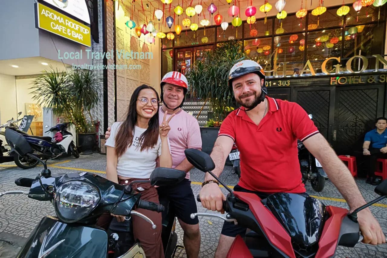 What to eat on a Saigon street food tour — ảnh 2