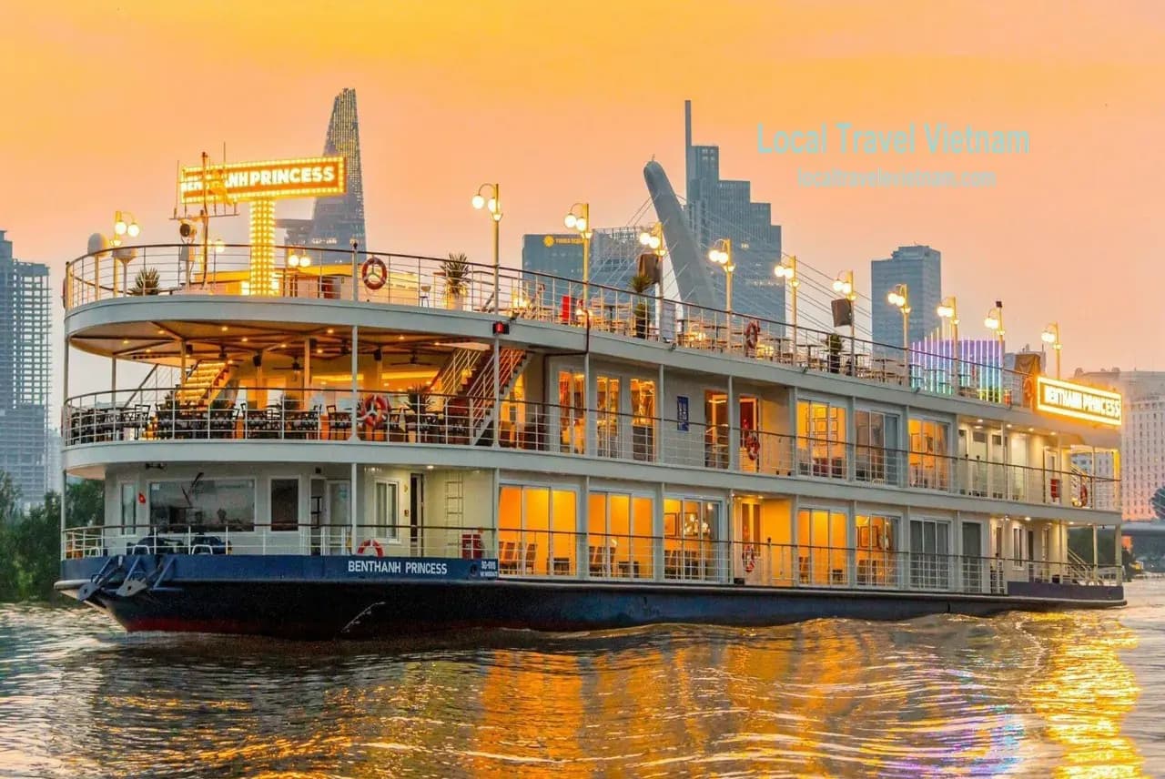 Saigon after dark: dinner cruises and the river — ảnh 5